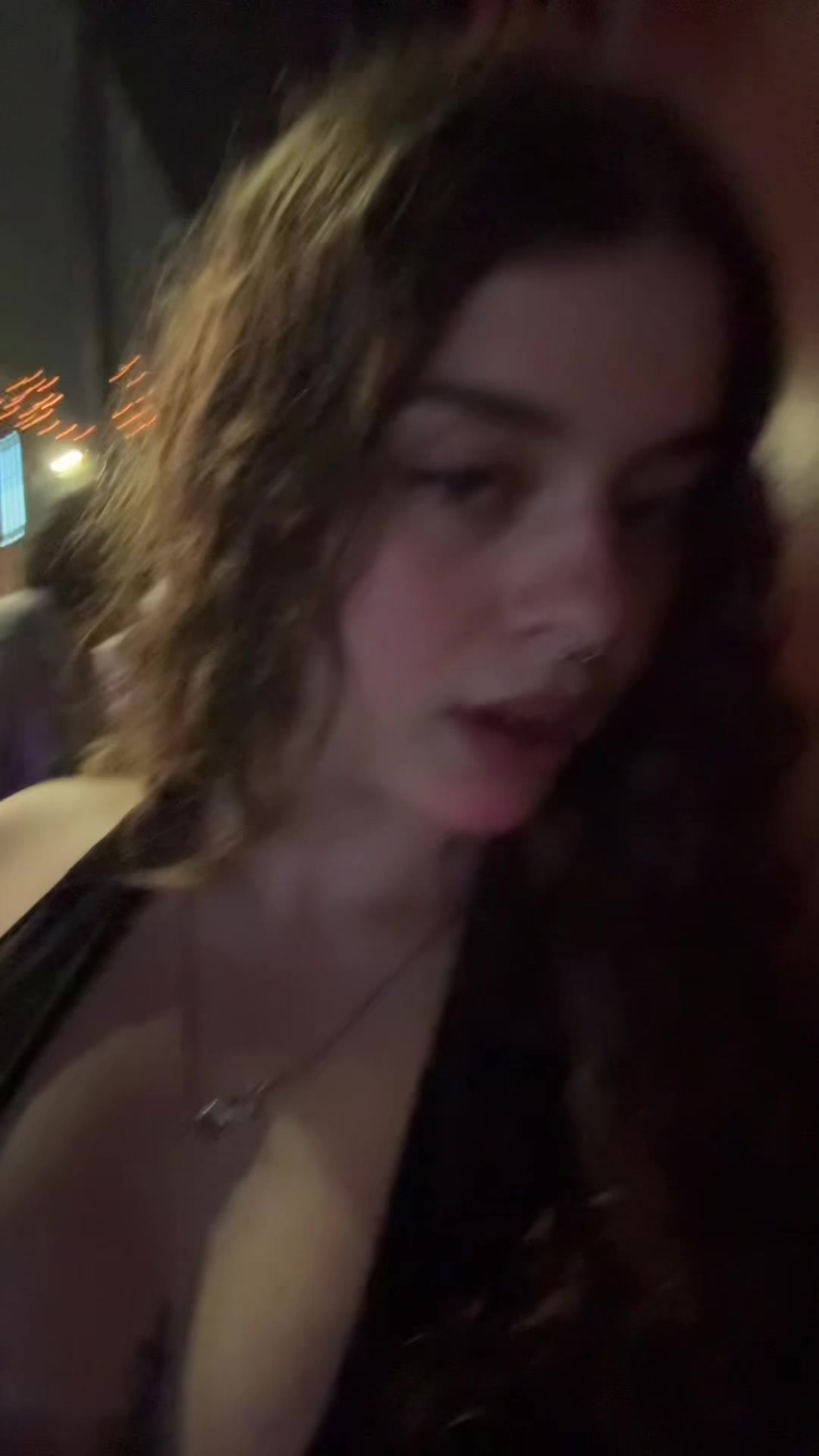 @loraine
