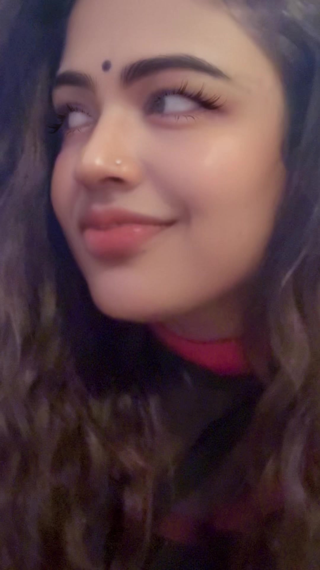 @❤️v. thiyaa❤️