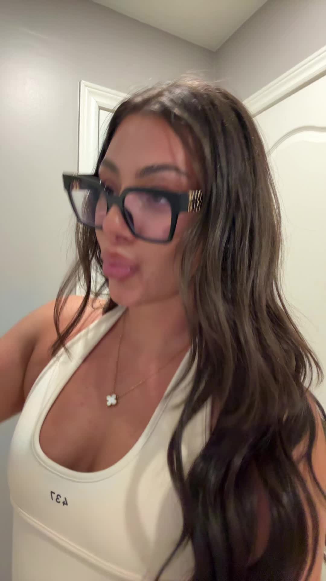 @YOURGYAL1111