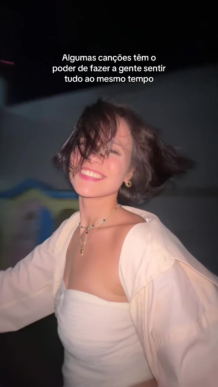 @_eduardaaquino
