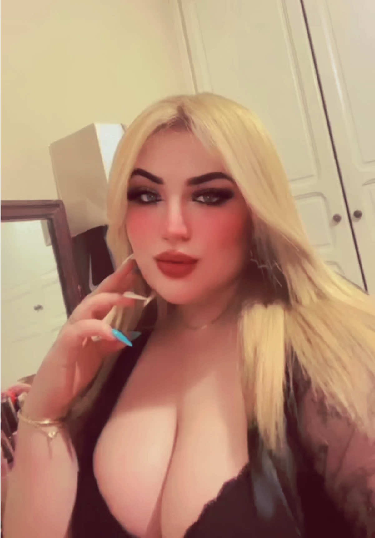 @𝒜𝓇𝒾𝒿 𝒴𝑜𝓊𝓈𝓈𝑒𝒻🎀
