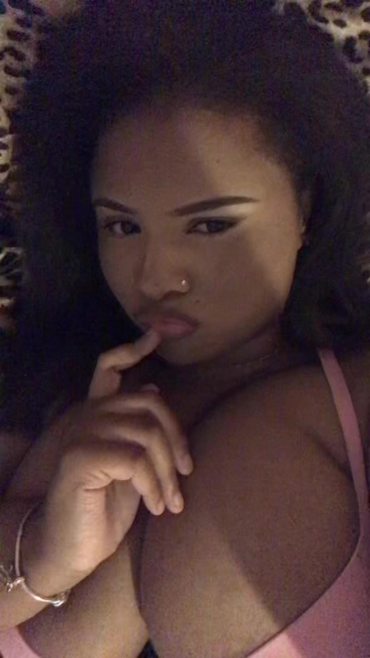 @Vixen👙💲🌺
