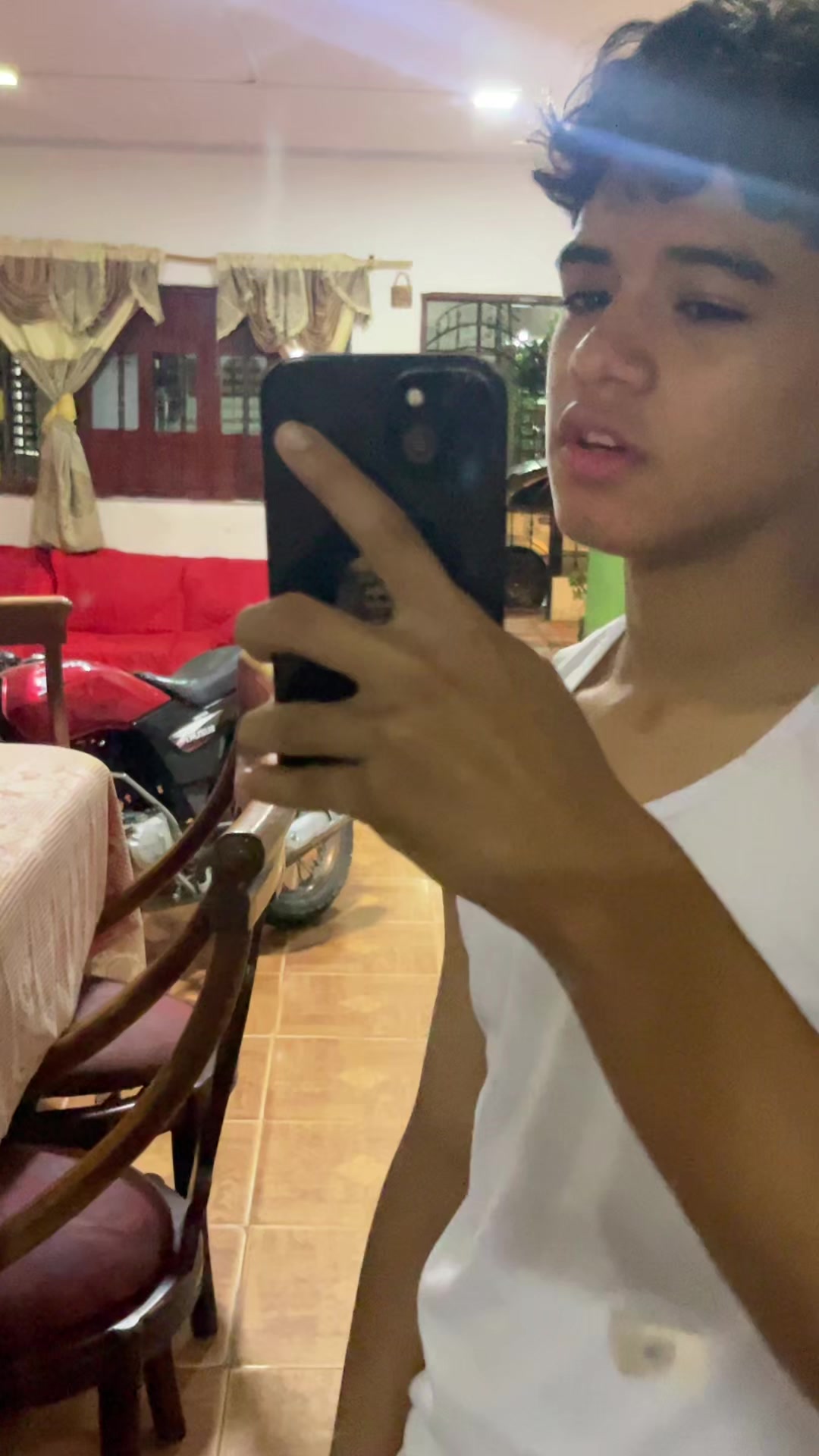 @Kleider Amv🤴🏻🌇