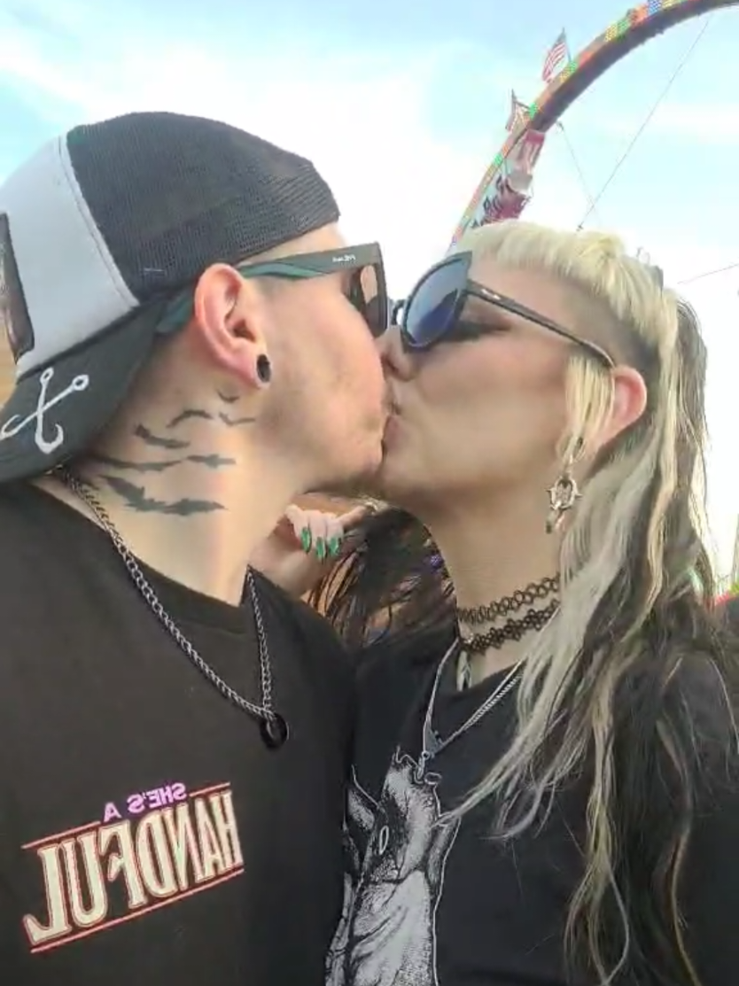 @GothBitchJuice