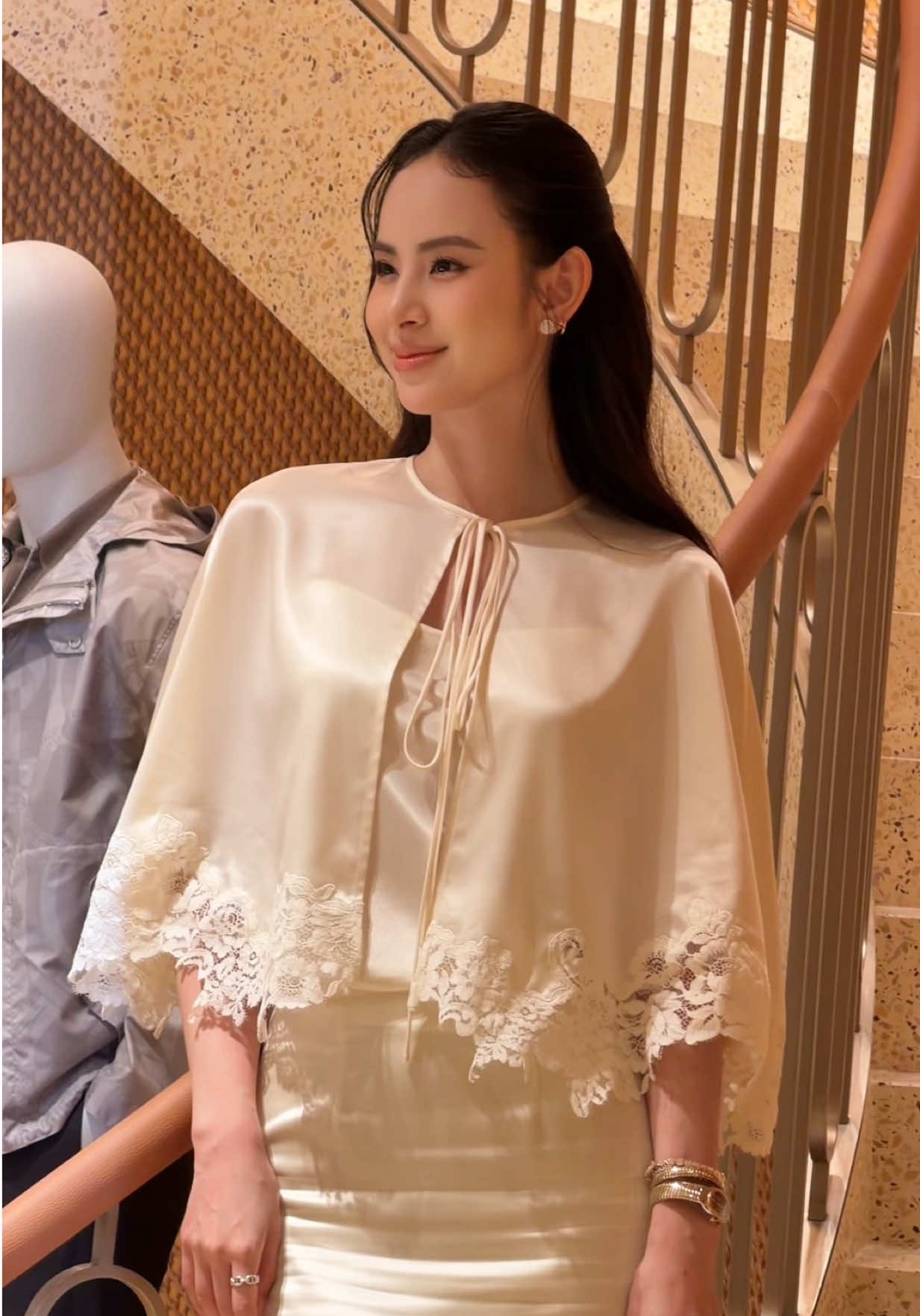 @Nguyễn Hương Liên