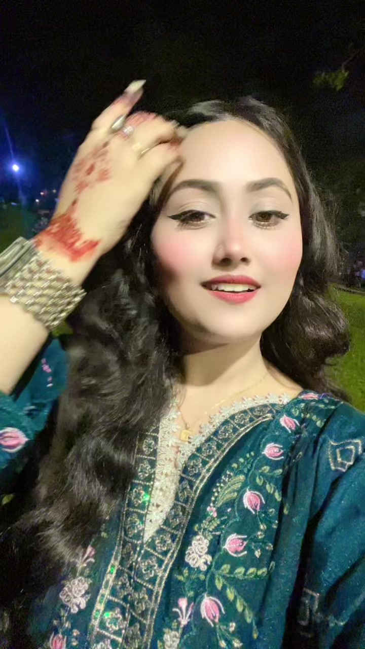 @T S Esha