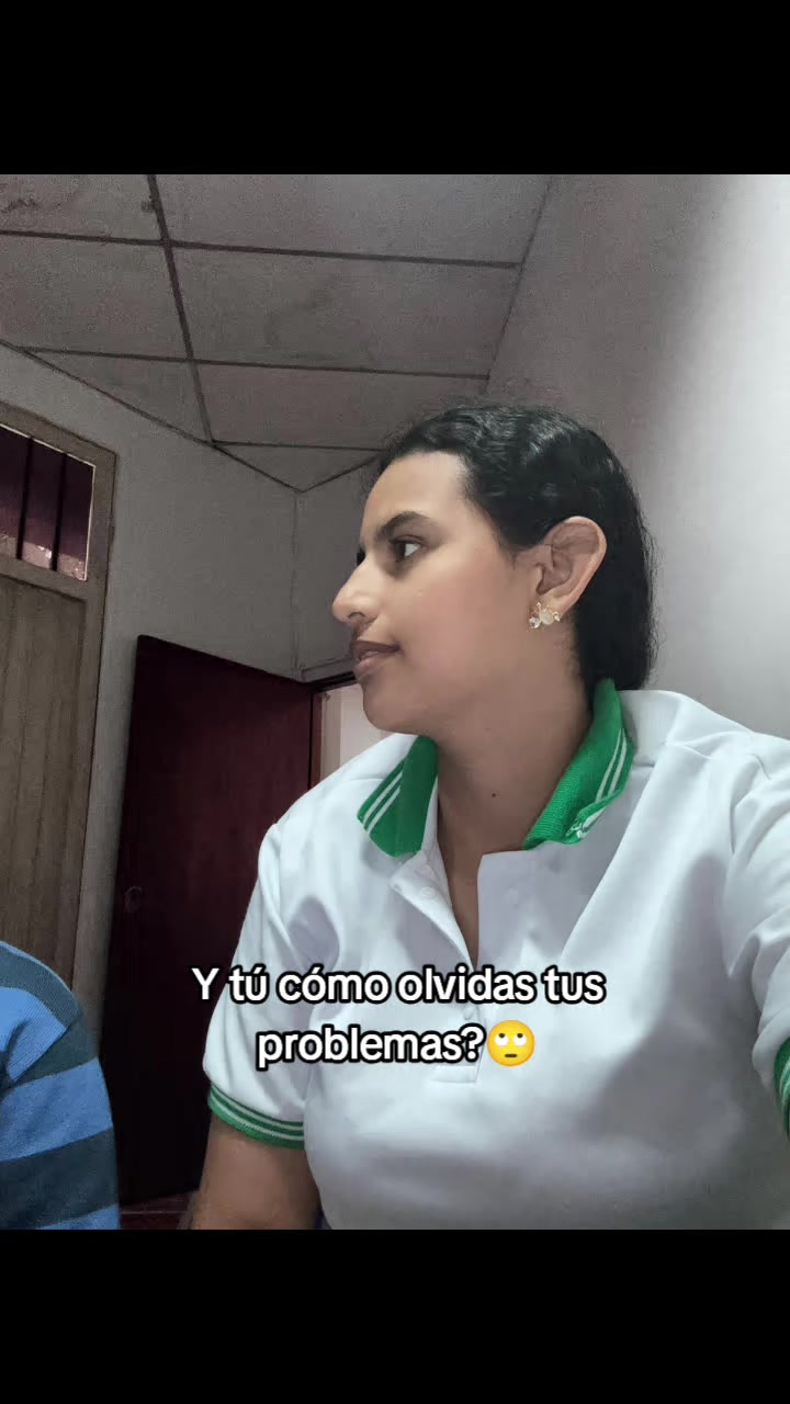 @V&Lambda;L&Xi;NCI&Lambda;:/