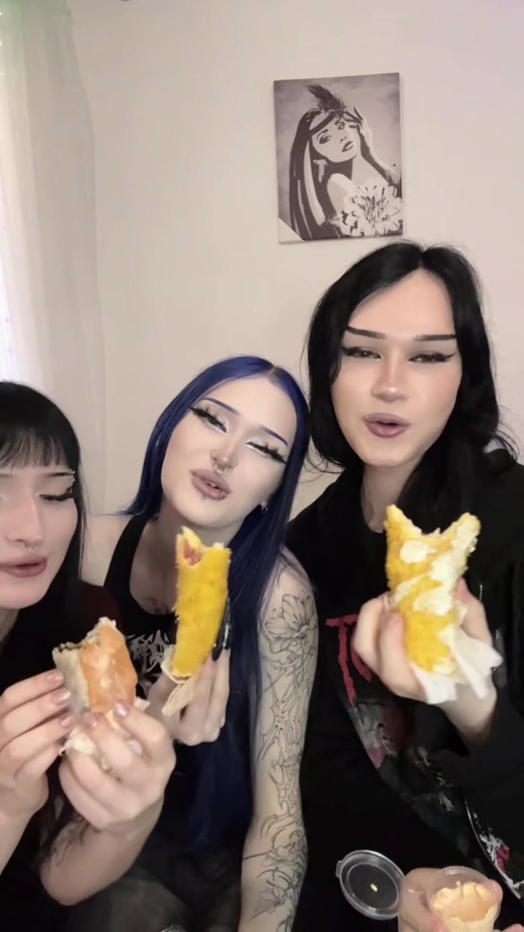 @мальвина