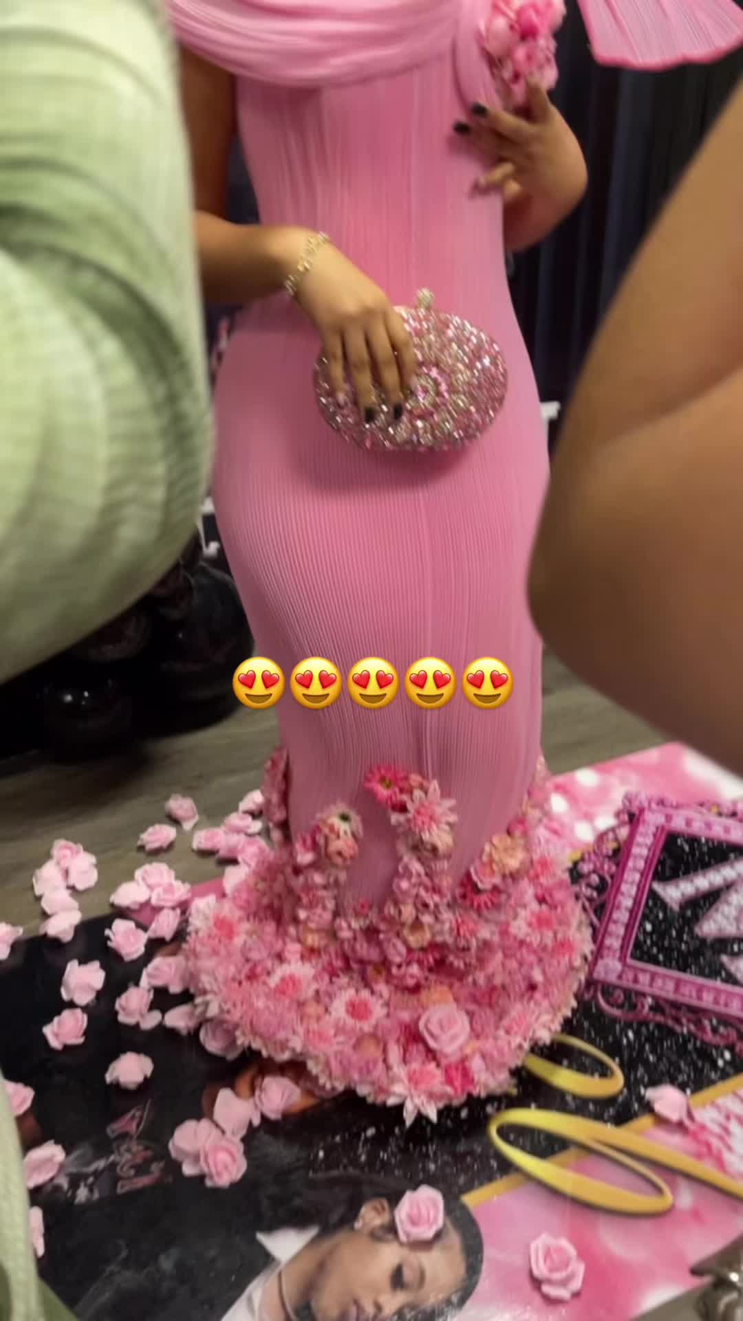 @Taylor Armanii🎀