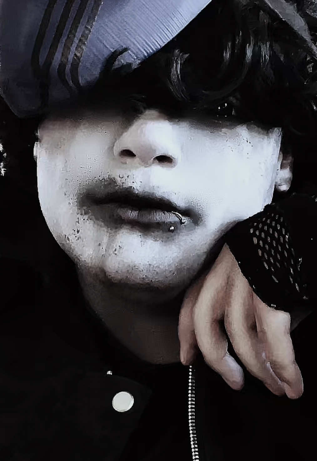 @🖤Gloomy💜