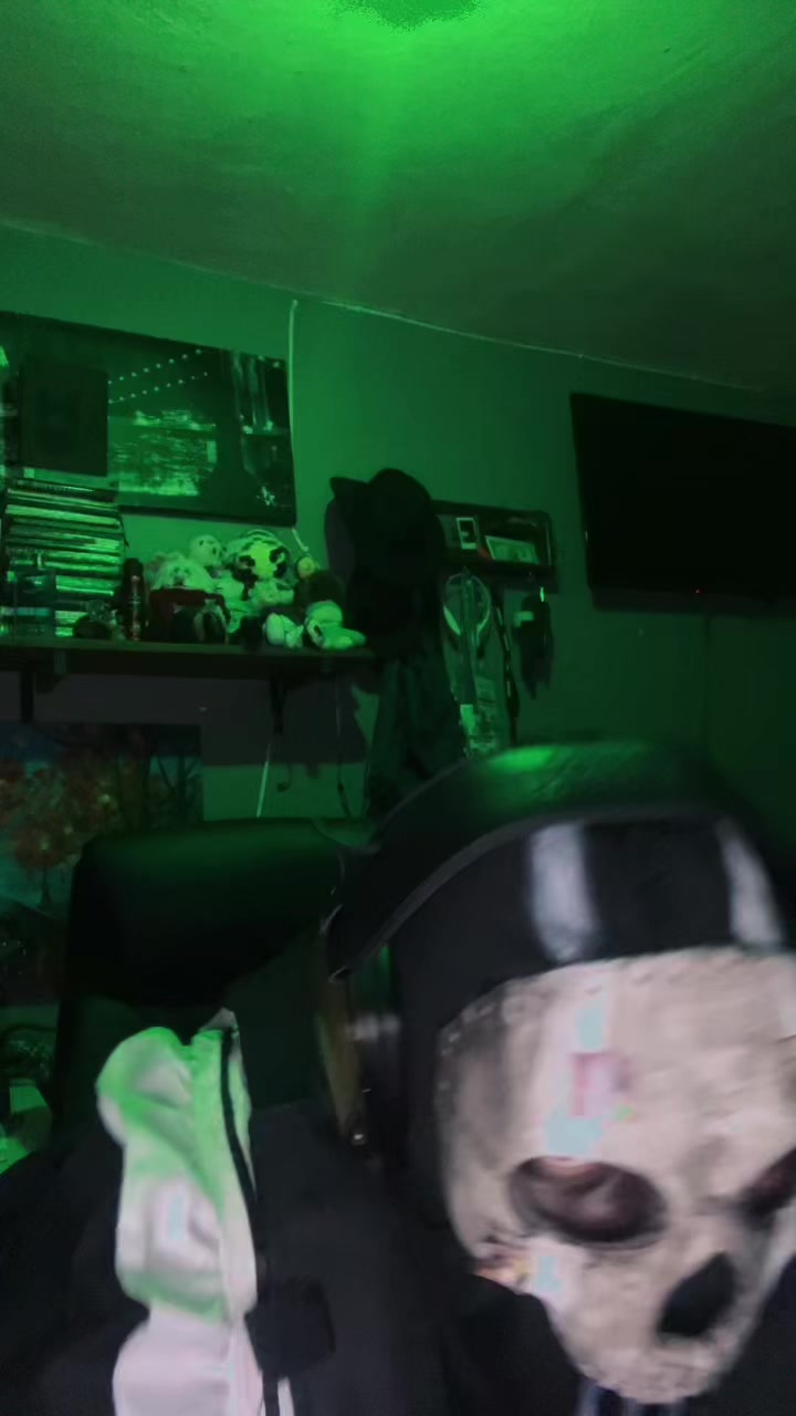@Damii
