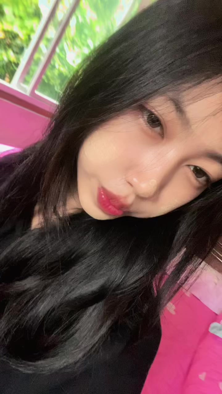 @skibidifiona