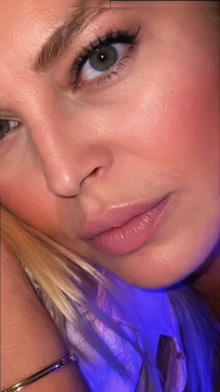 @Rosa Ro880