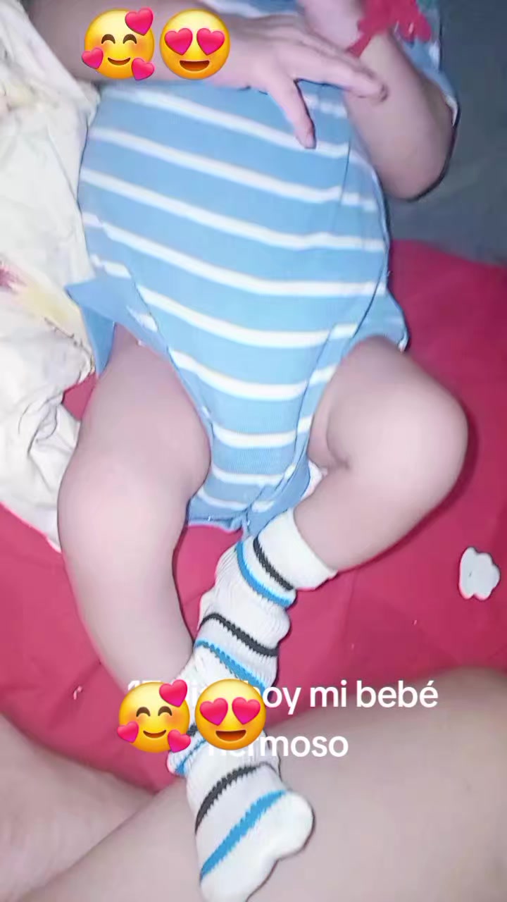 @la florecita olanchana❤️ 👸👸