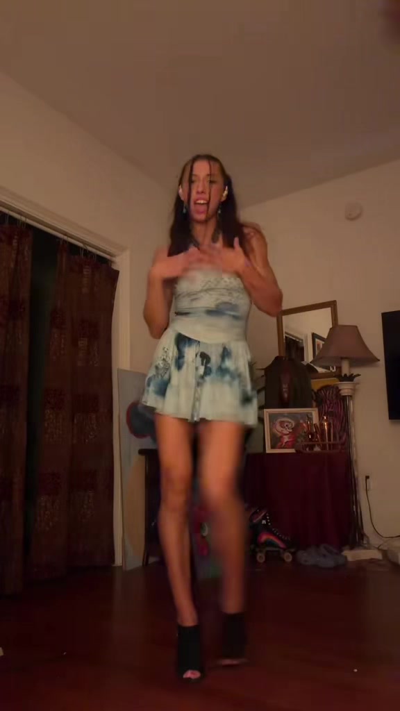 @juliana_does_stuff
