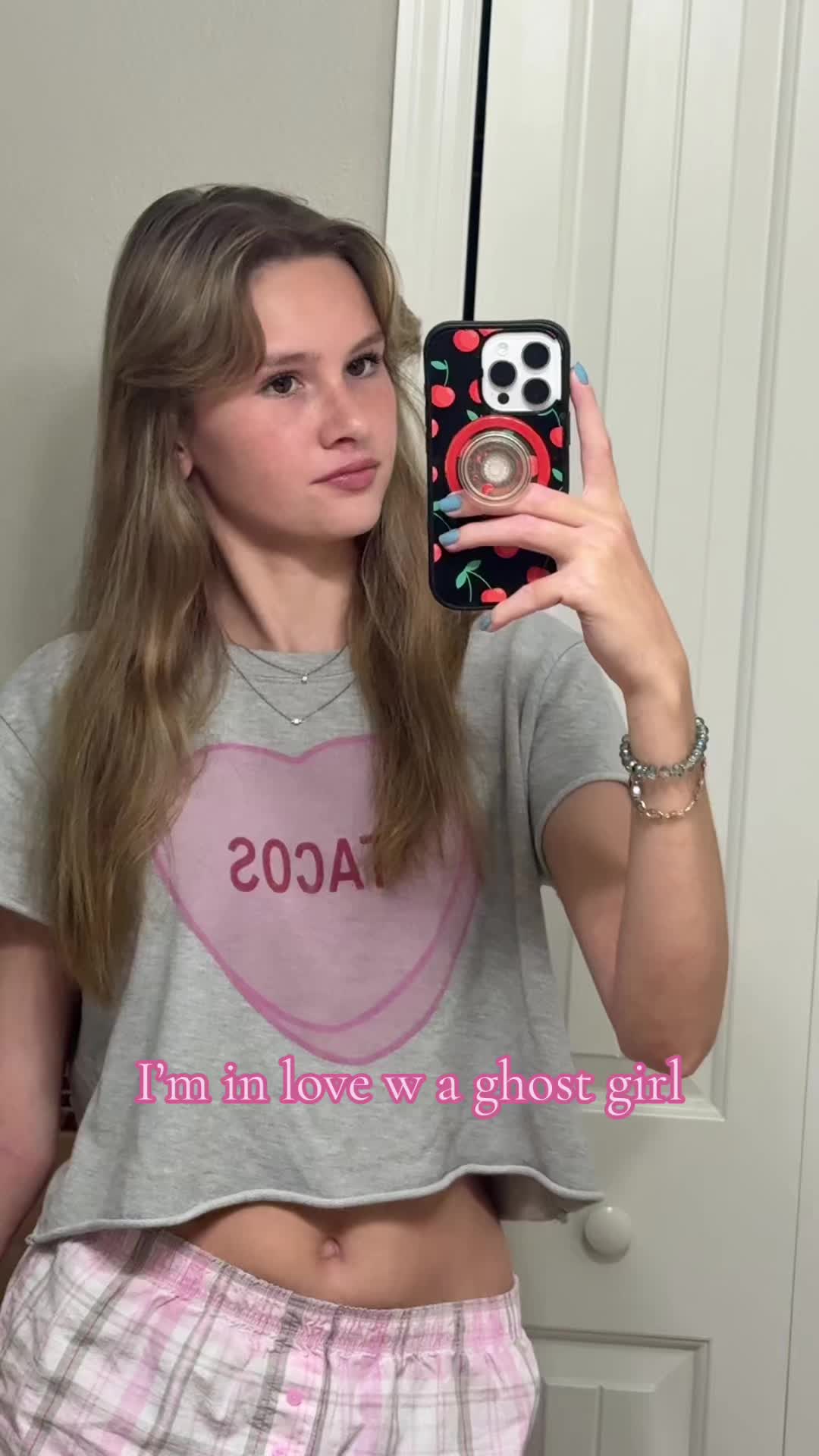 @chloeee