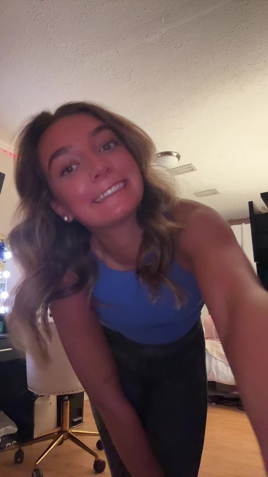 @carly2shiesty