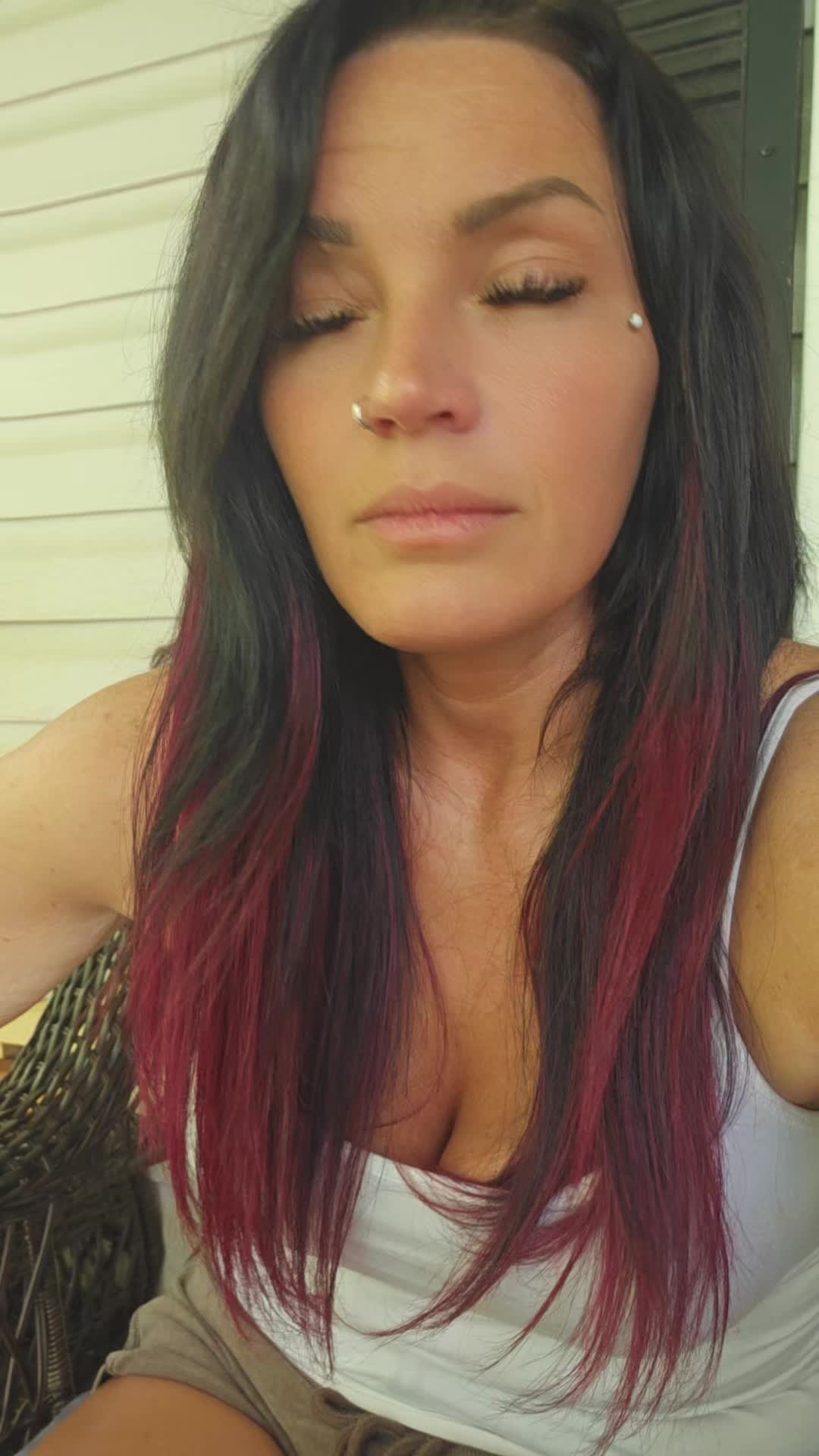 @Official _bombmom3