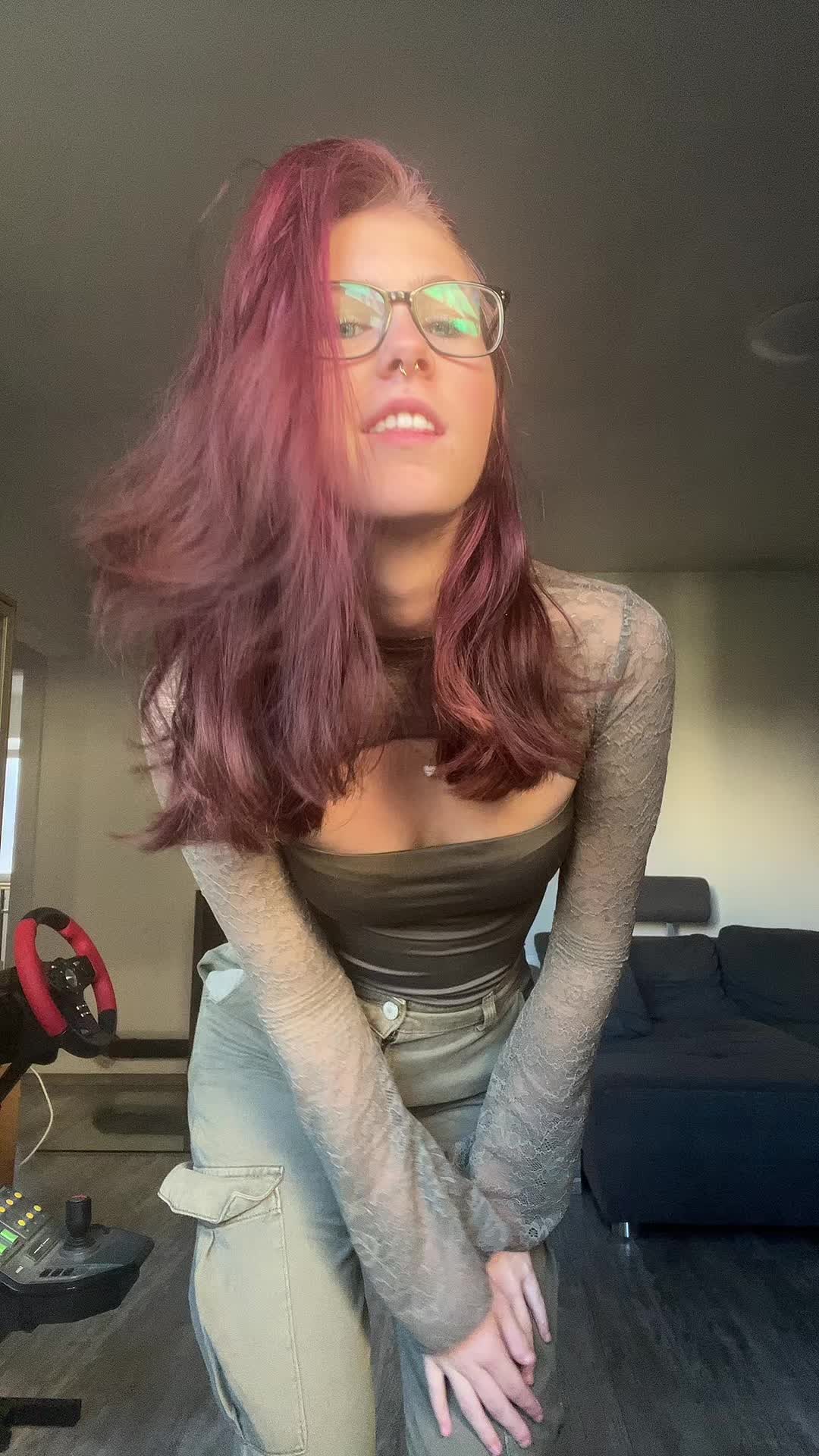 @Lenalovelykeksi