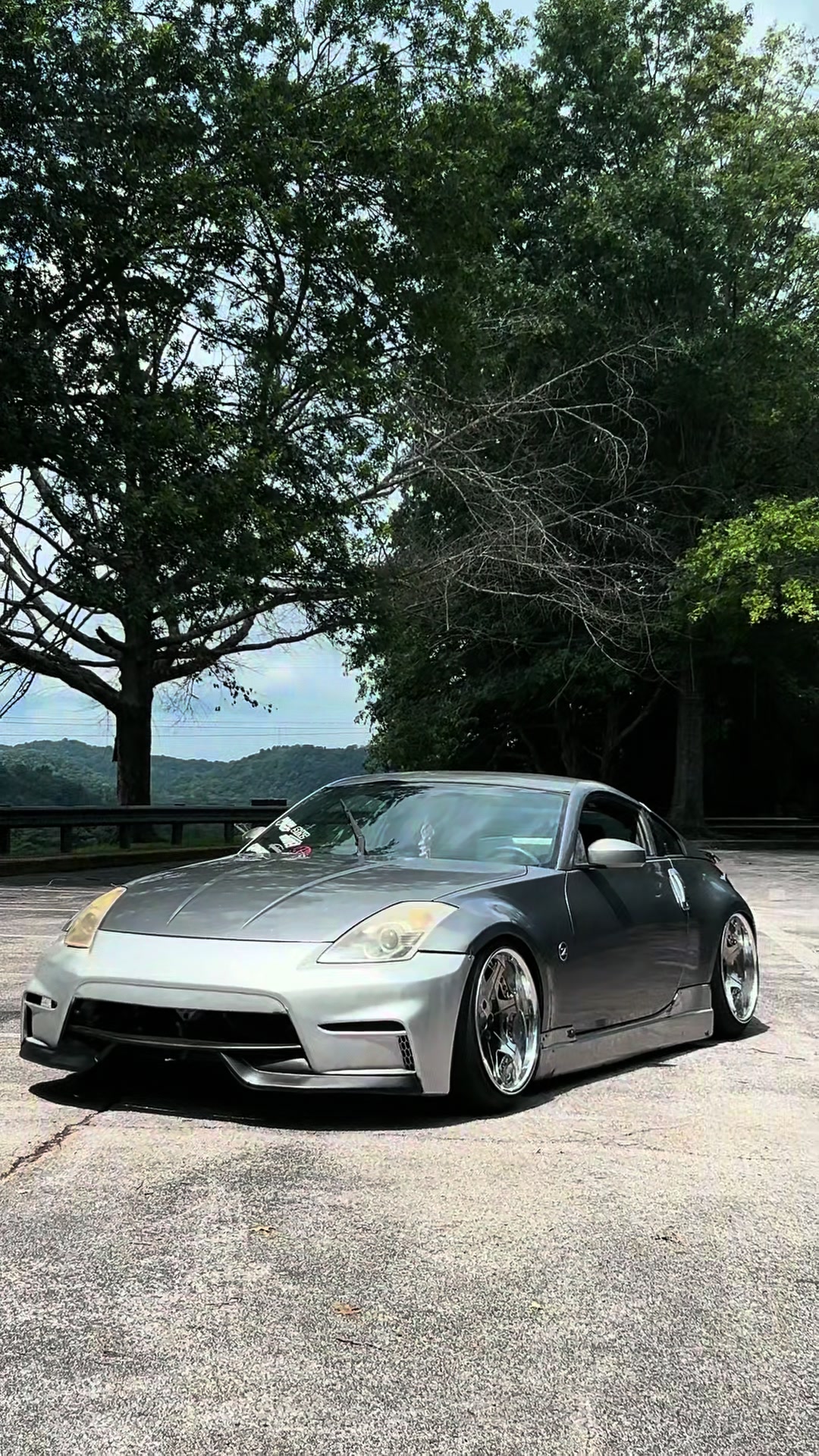 @Lowlow