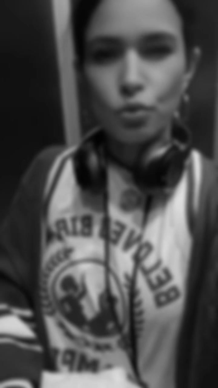 @Lovely_CarlyByrne