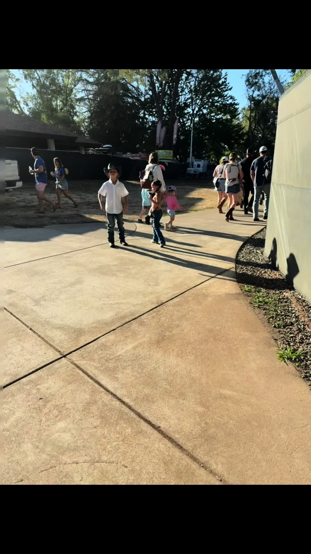 @SecureTheBagMoni