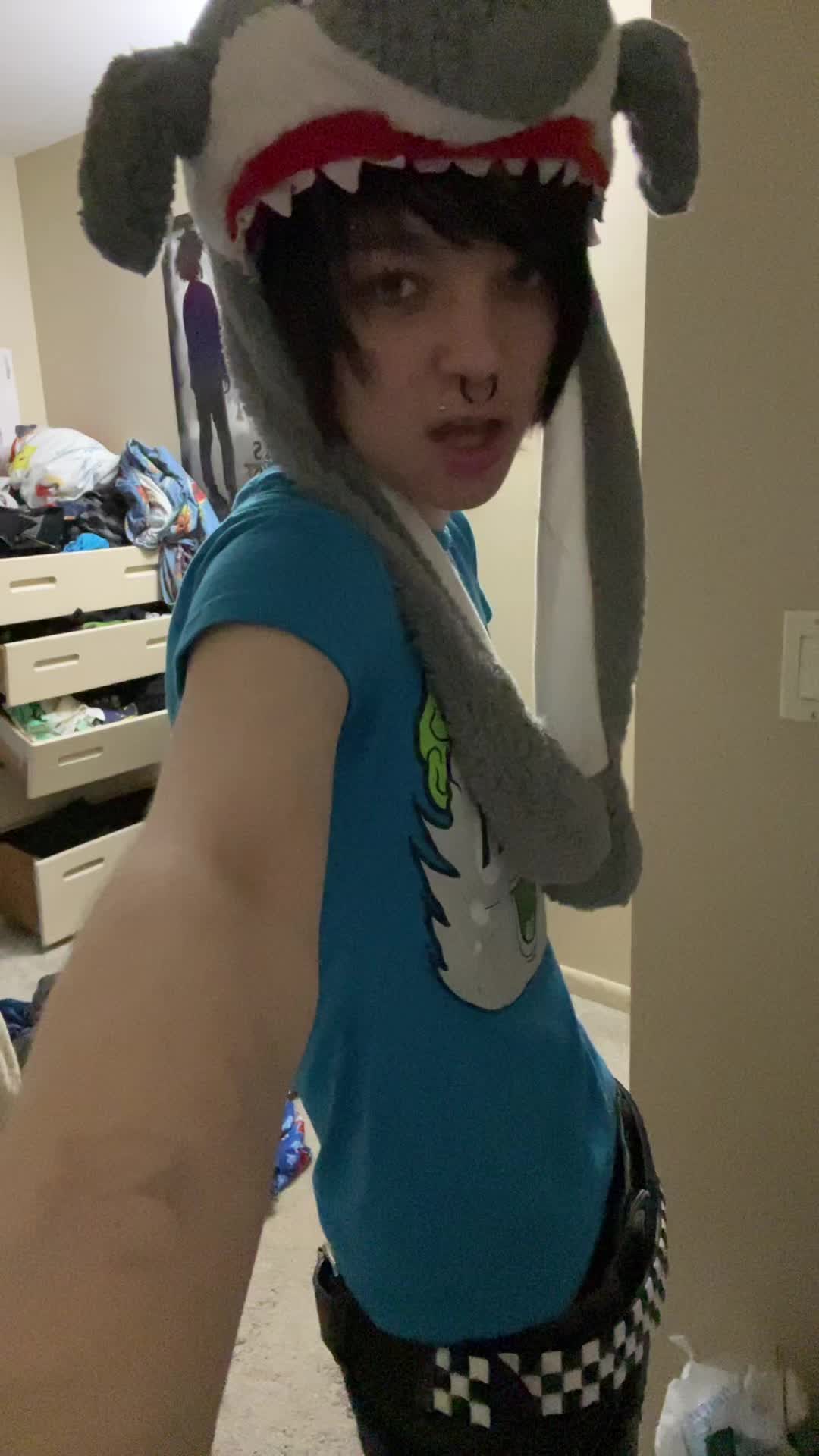 @finsshins