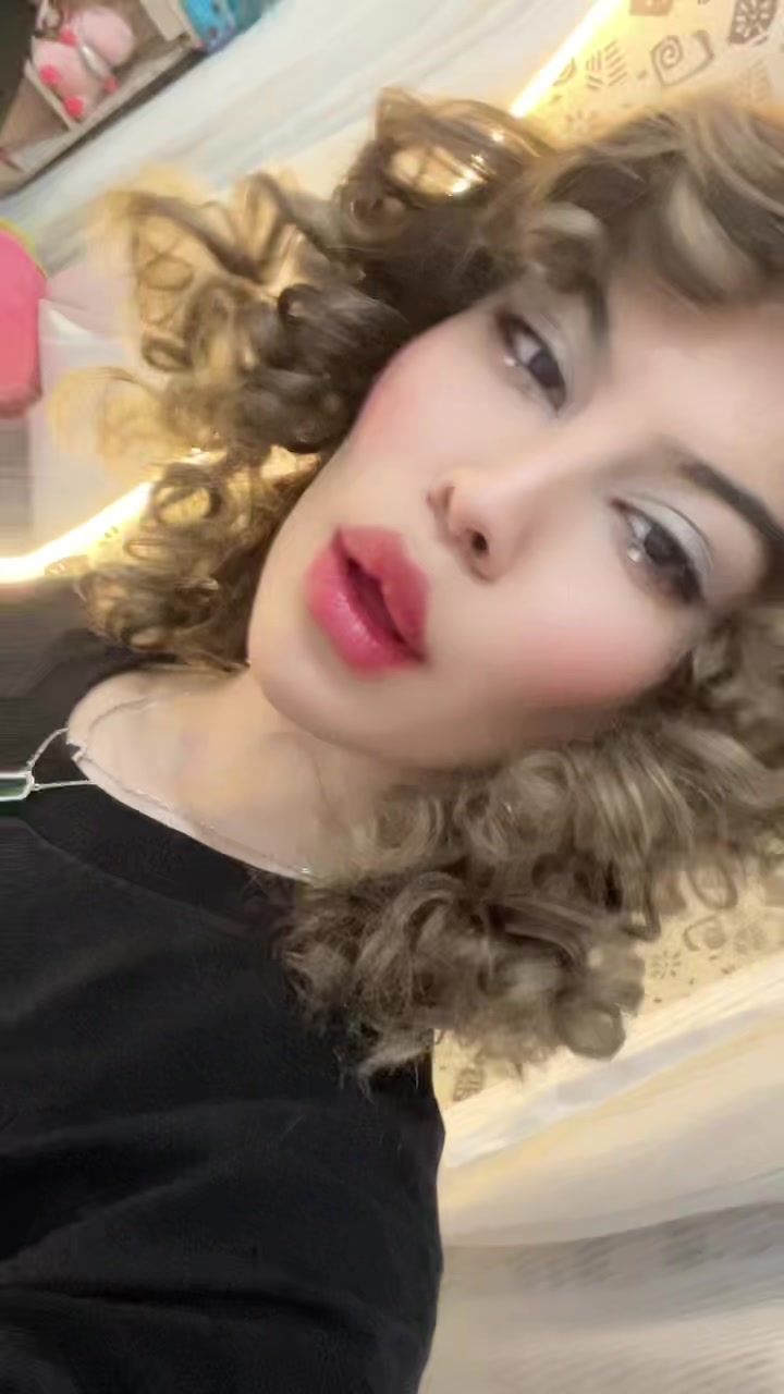 @Nastaran Azari