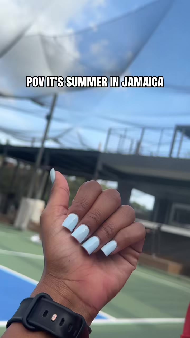 @Tsojourna