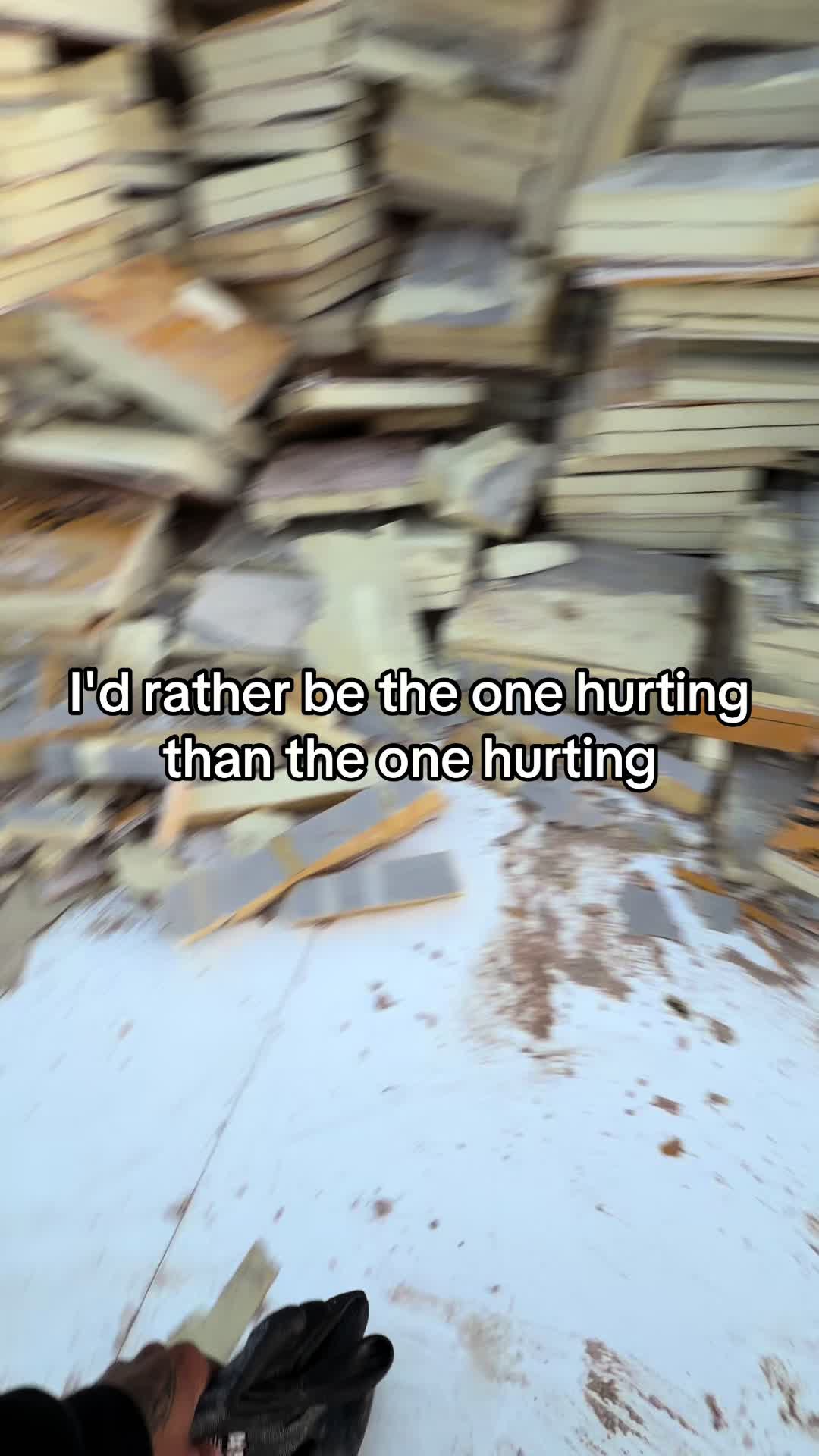 @⃟
