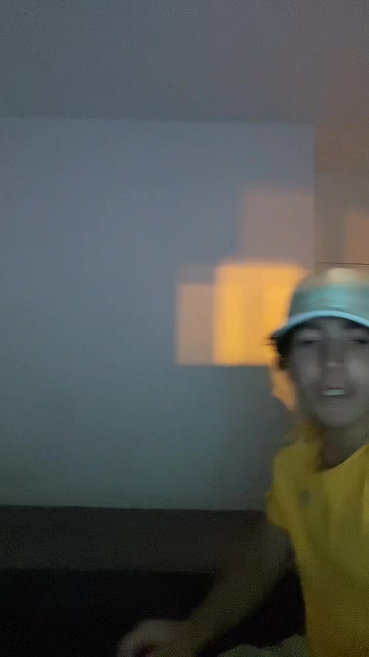 @Nymdi