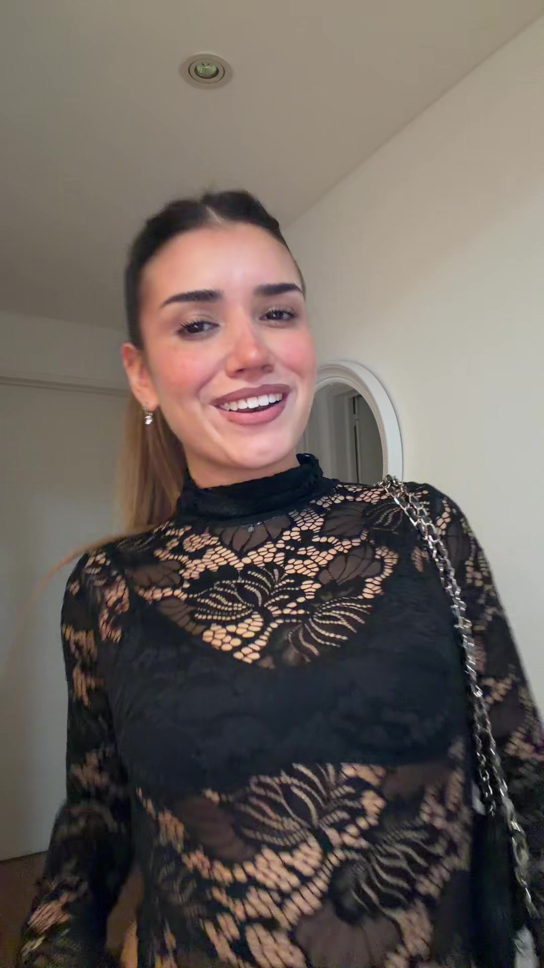 @Lola Tomaszeuski