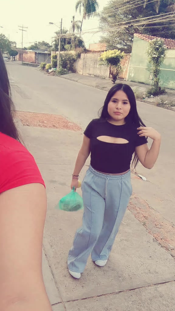 @Eli ...🍒💫