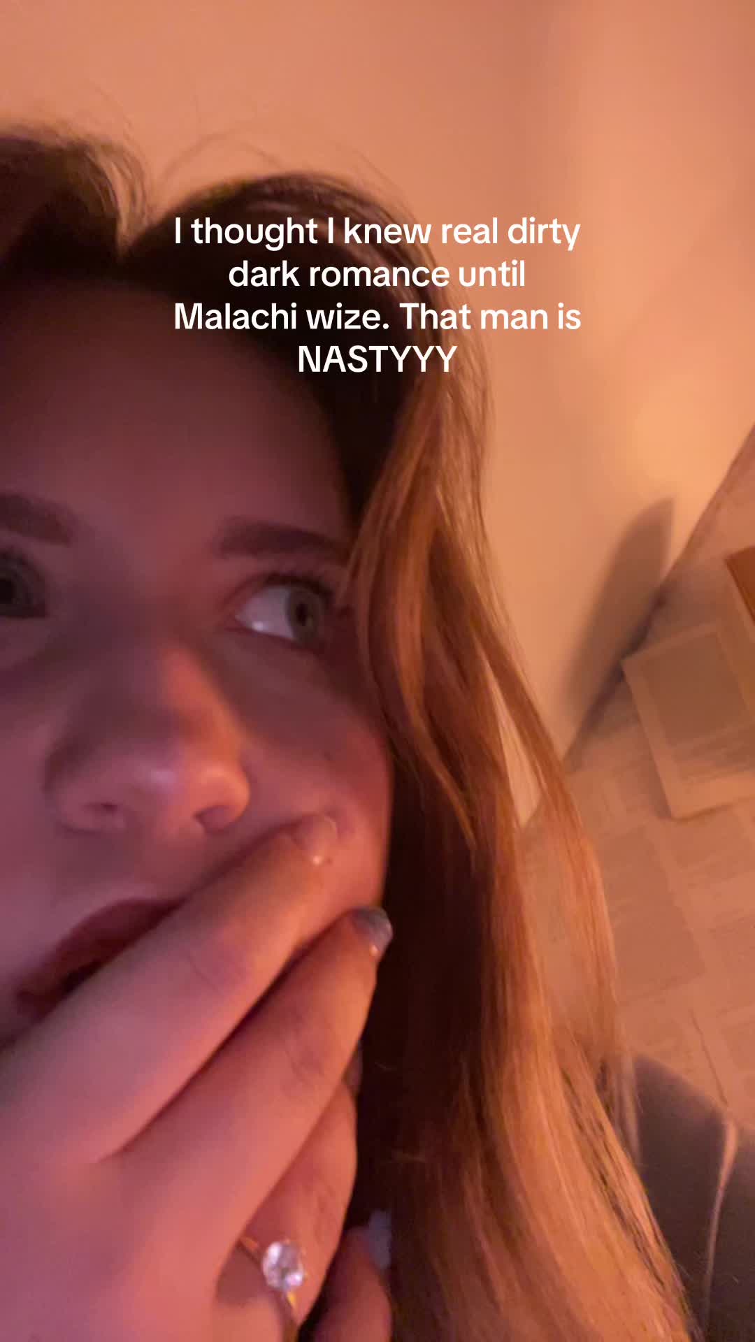 @📚