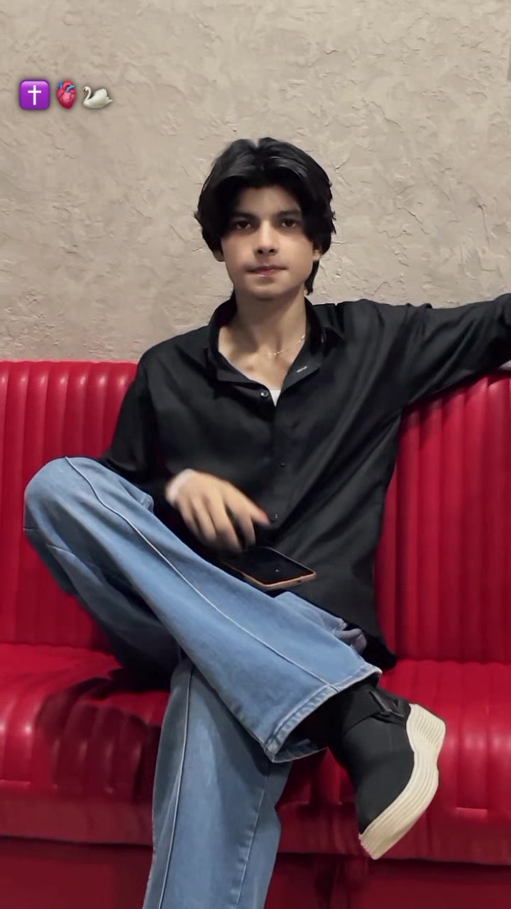 @𝐑𝐎𝐂𝐊𝐘⚜️