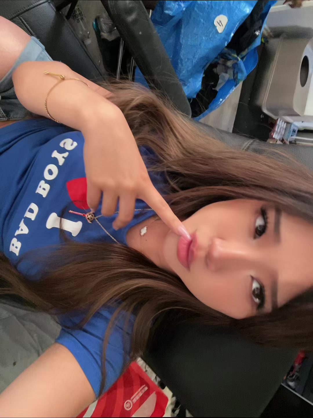 @vee