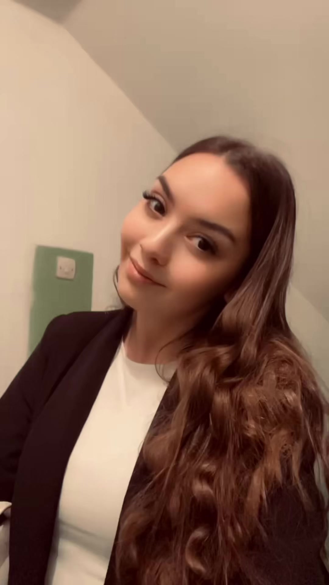 @𝓐𝓑 🎀