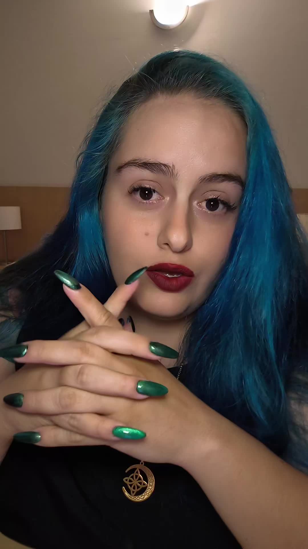 @Elena Benavides
