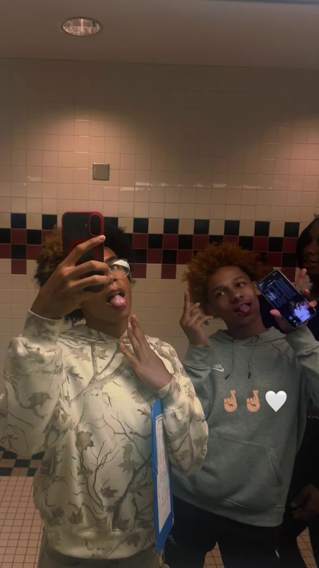 @zayyy