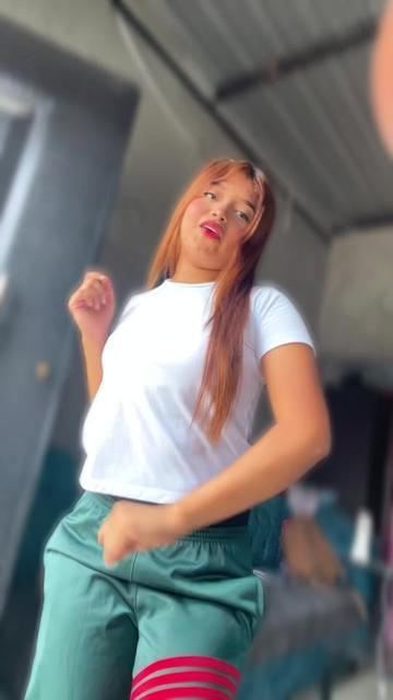 @Emelicita🧡.