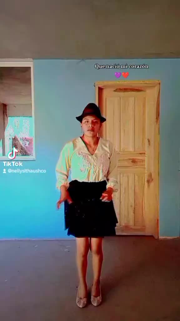 @Nellysita  ✨&hearts;︎&sup2;&sup1;A💓✨