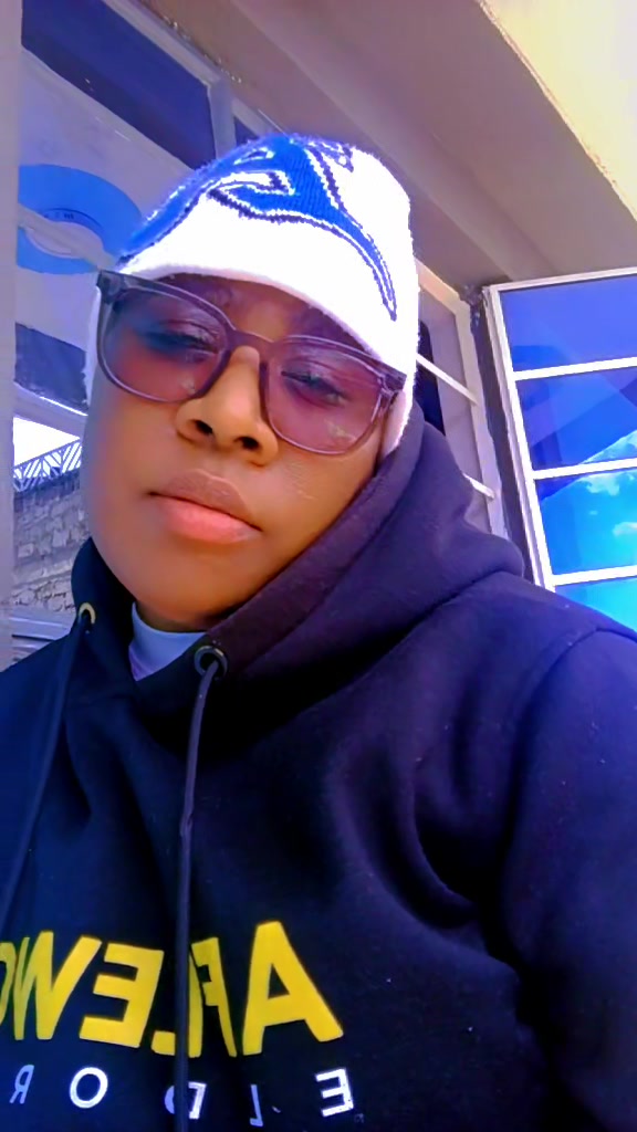 @YOUNGMO ๐ YOUNG CHEDDER