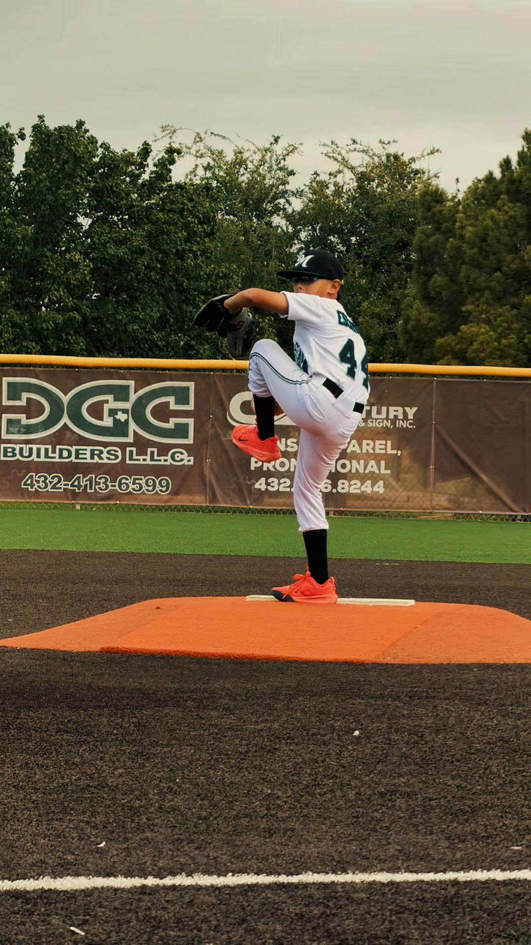 @Mom of both 🥎#44⚾️