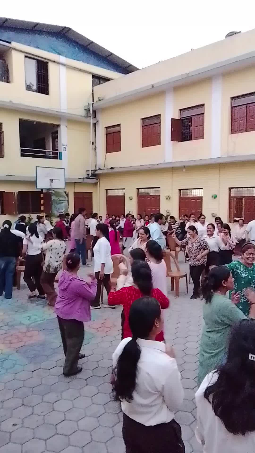 @sumitra ghisin