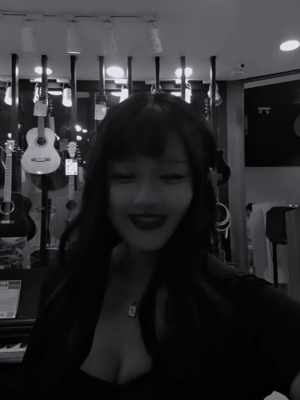 @𖤍𝕹𝖔𝖎𝖗 𝕭𝖆𝖇𝖞🕸️๋࣭ ⭑