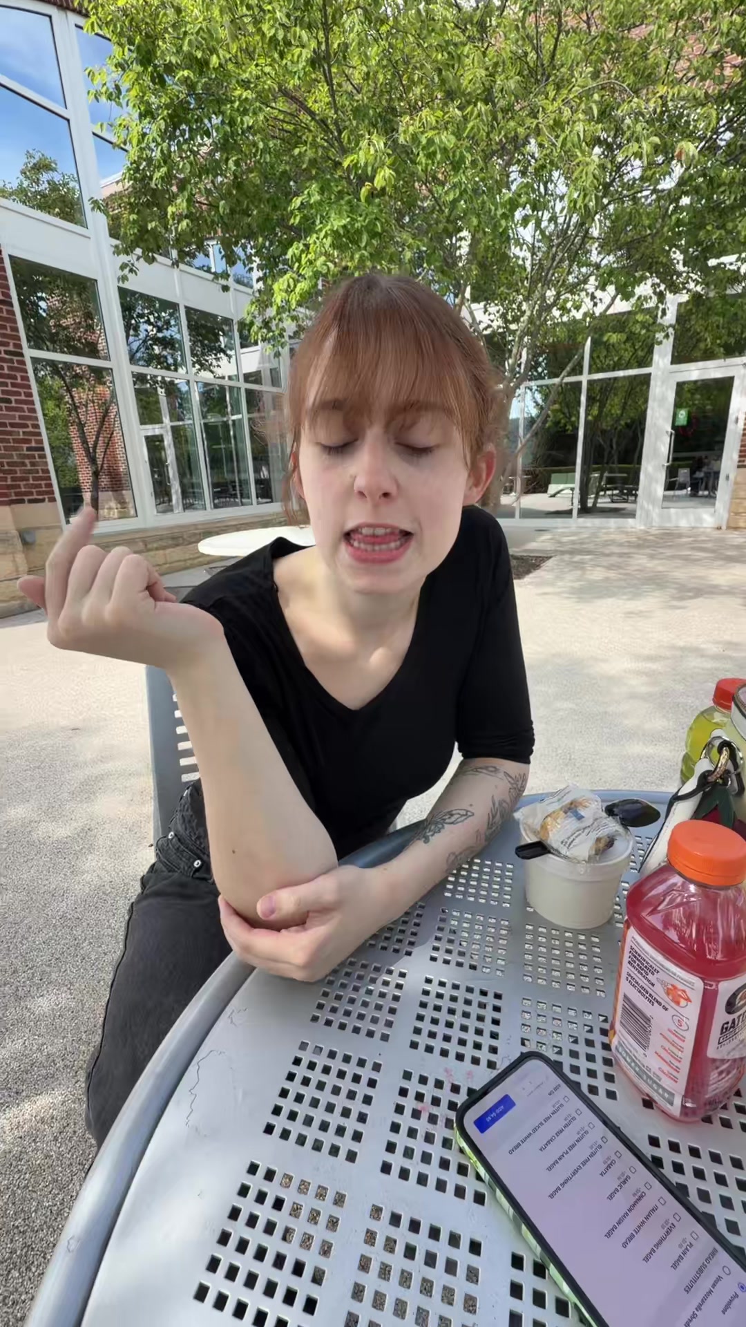@BizzyBakes_