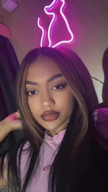 @Dayana24_4