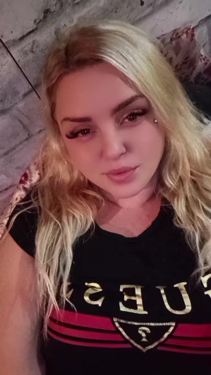 @DeeZee*