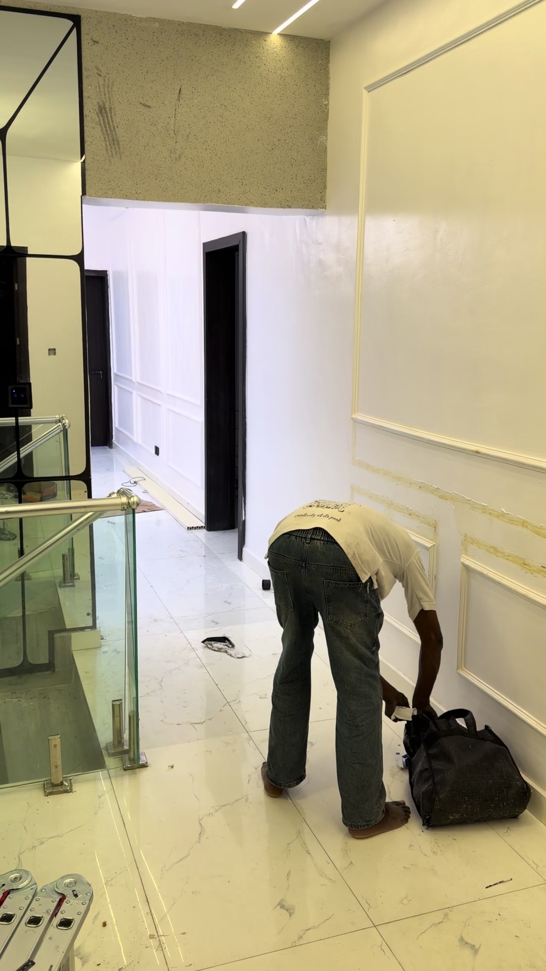 @Qhuharm Glass & Interior Cons