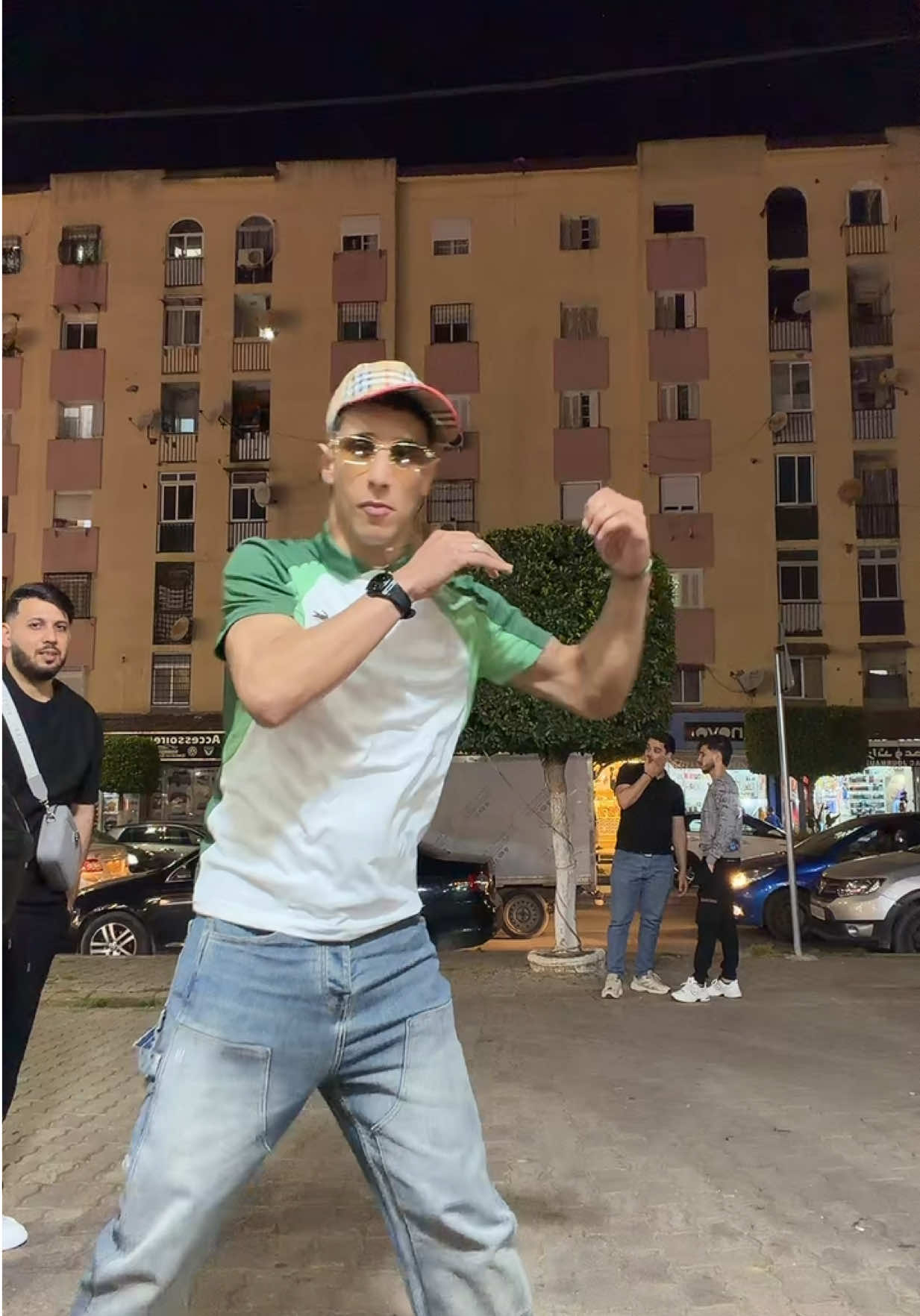 @Anwar 🇩🇿